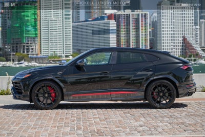 2020 Lamborghini Urus Base