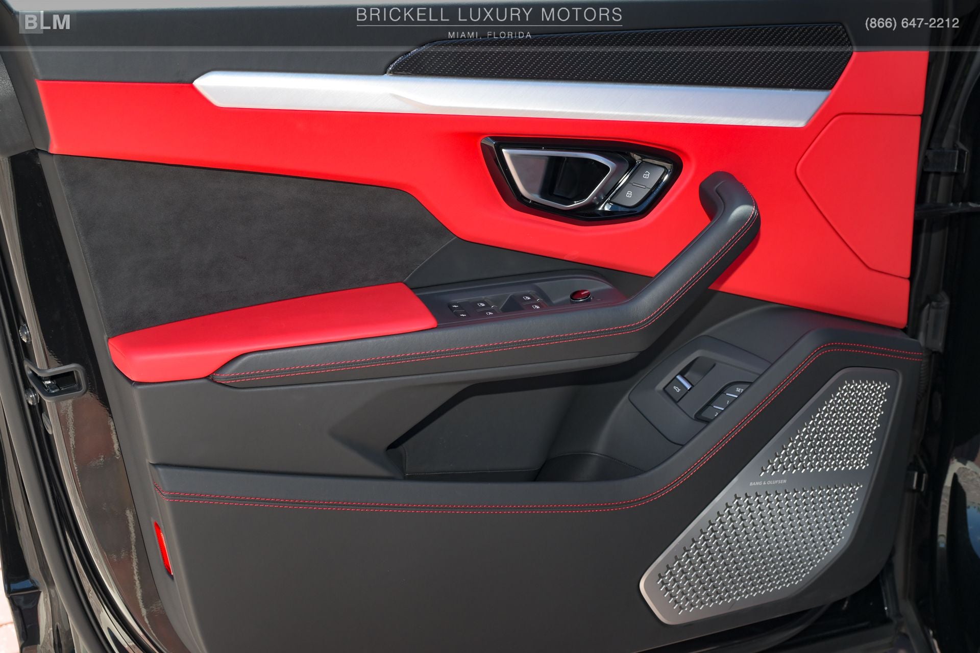 2020 Lamborghini Urus Base