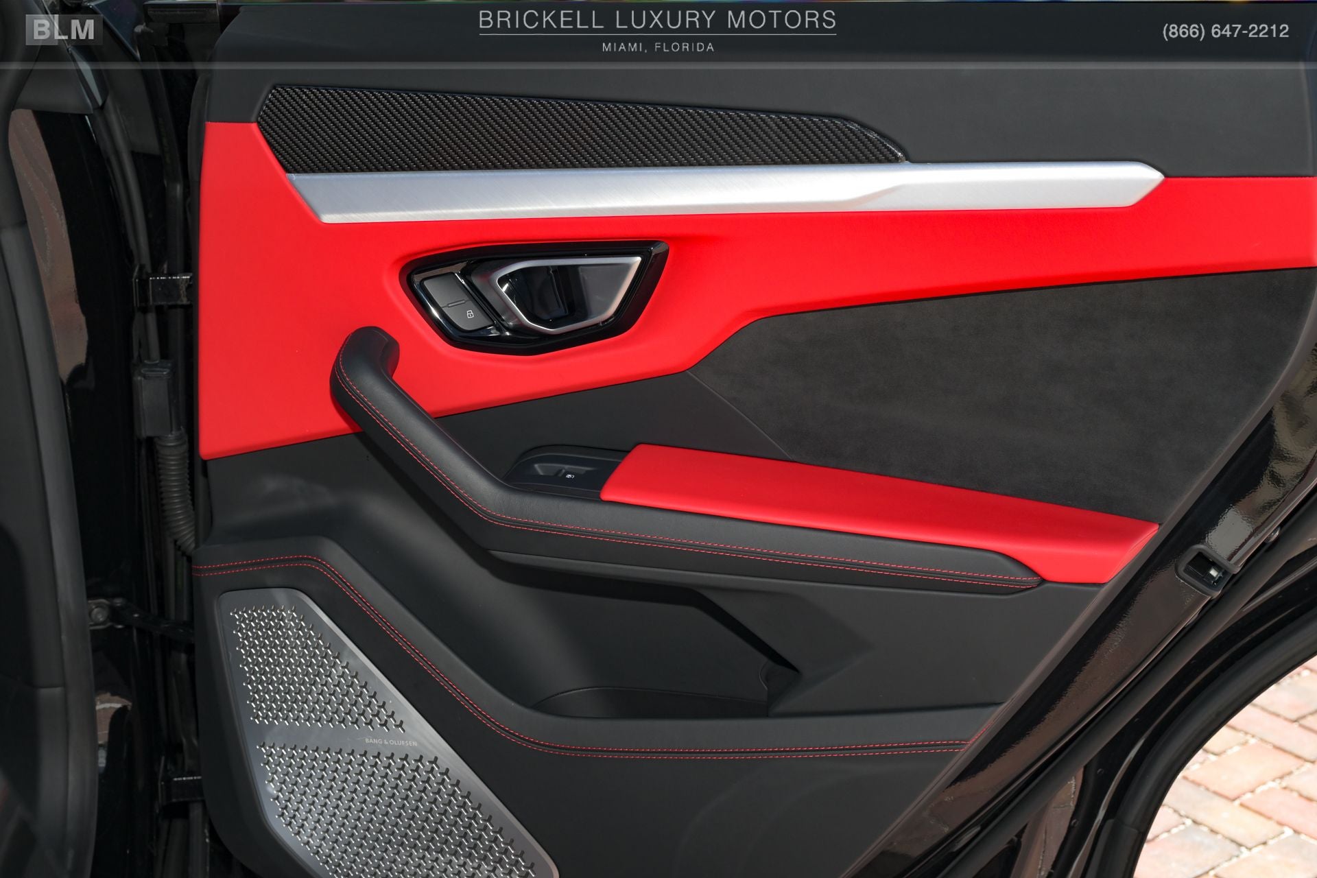 2020 Lamborghini Urus Base