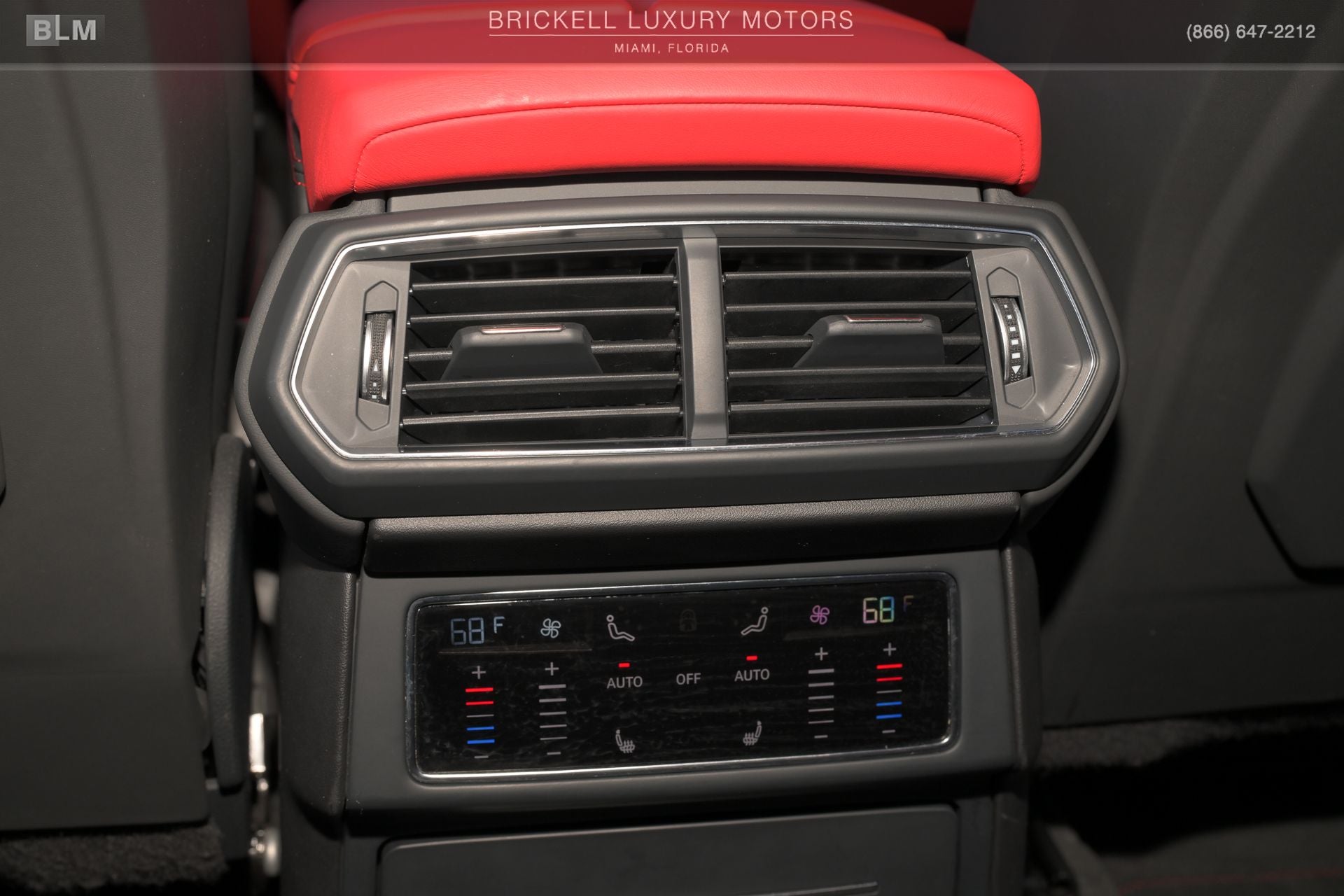 2020 Lamborghini Urus Base