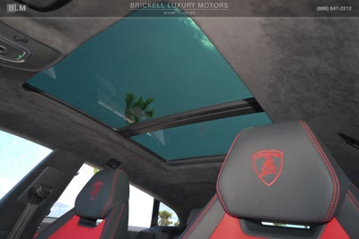 2020 Lamborghini Urus Base