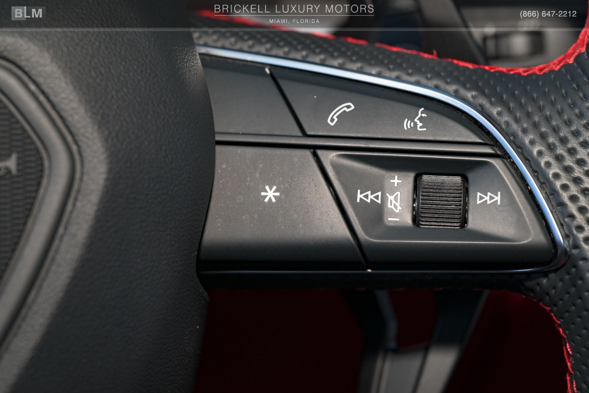 2020 Lamborghini Urus Base