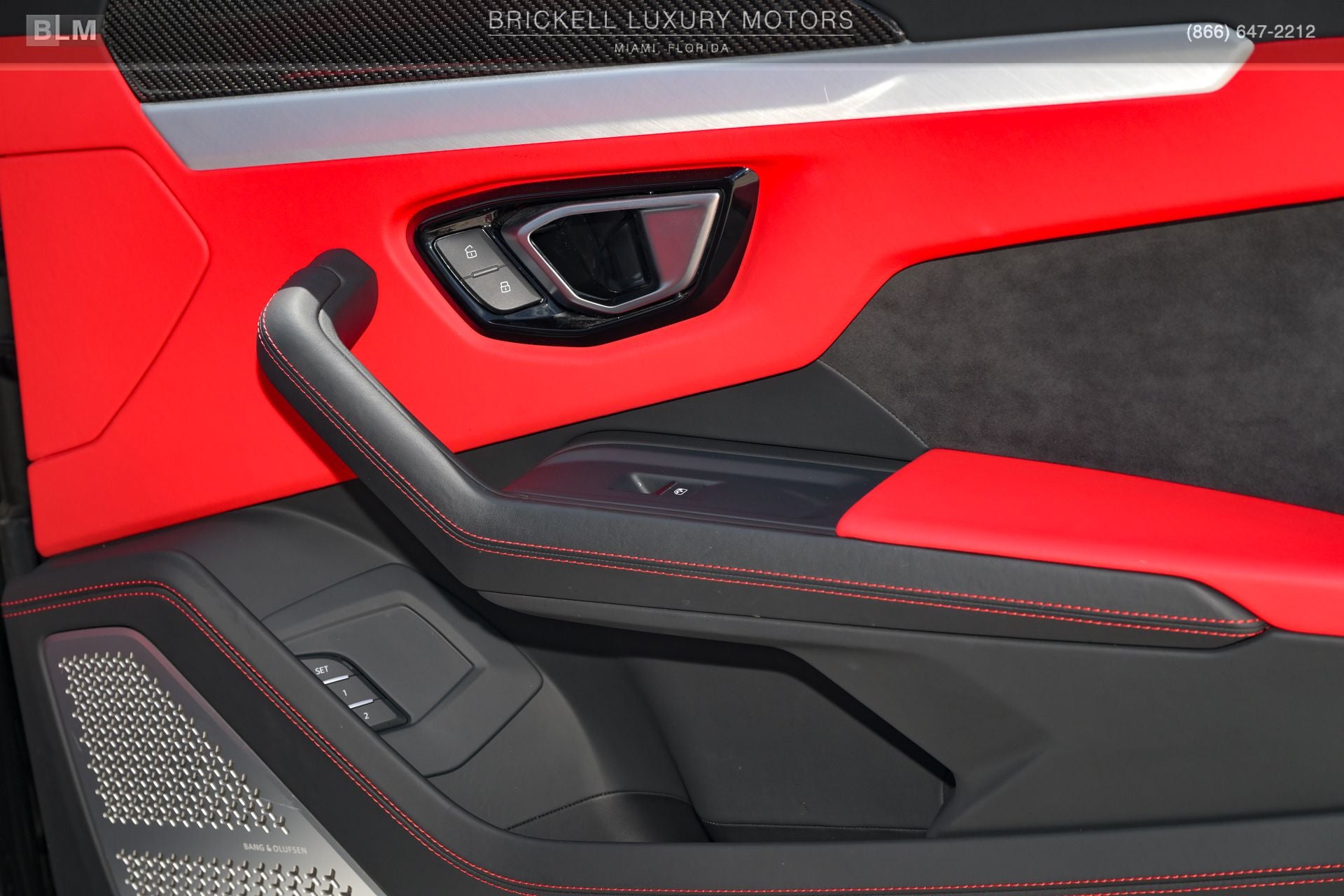 2020 Lamborghini Urus Base