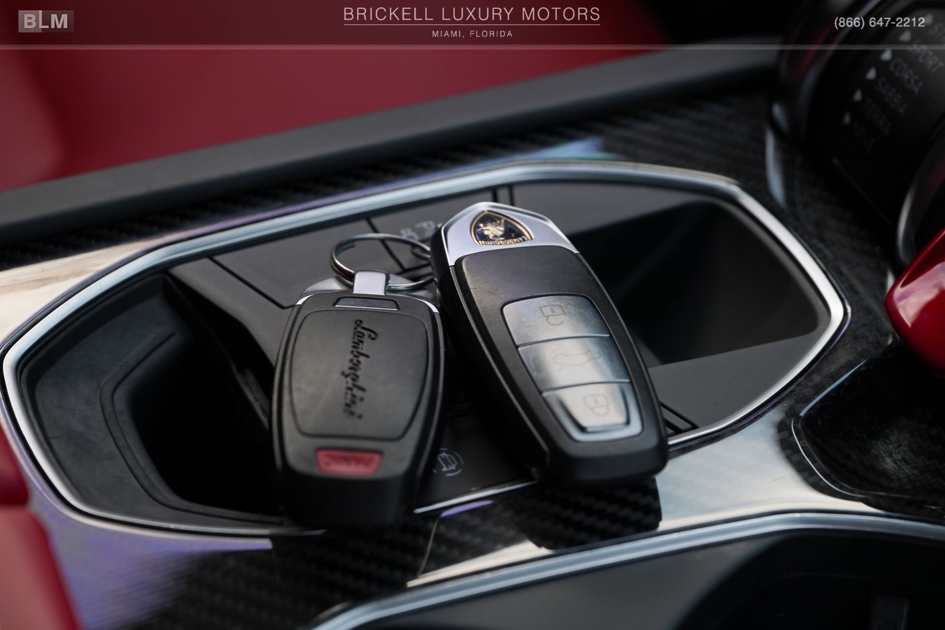 2020 Lamborghini Urus Base