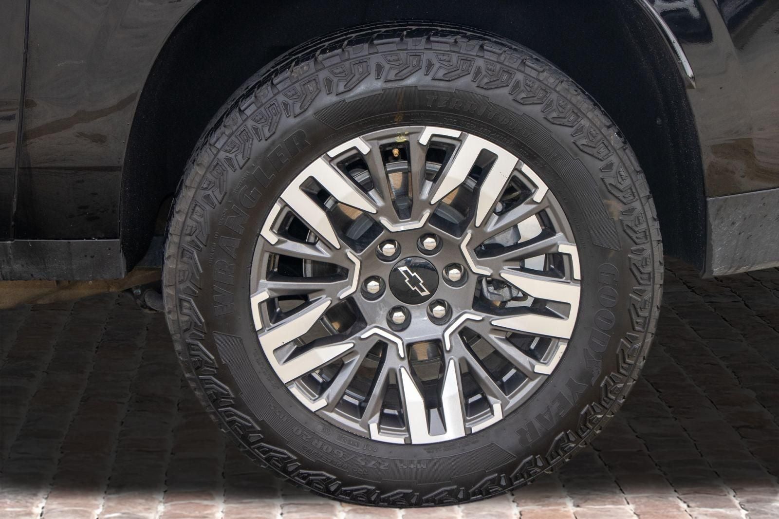 2025 Chevrolet Suburban Z71