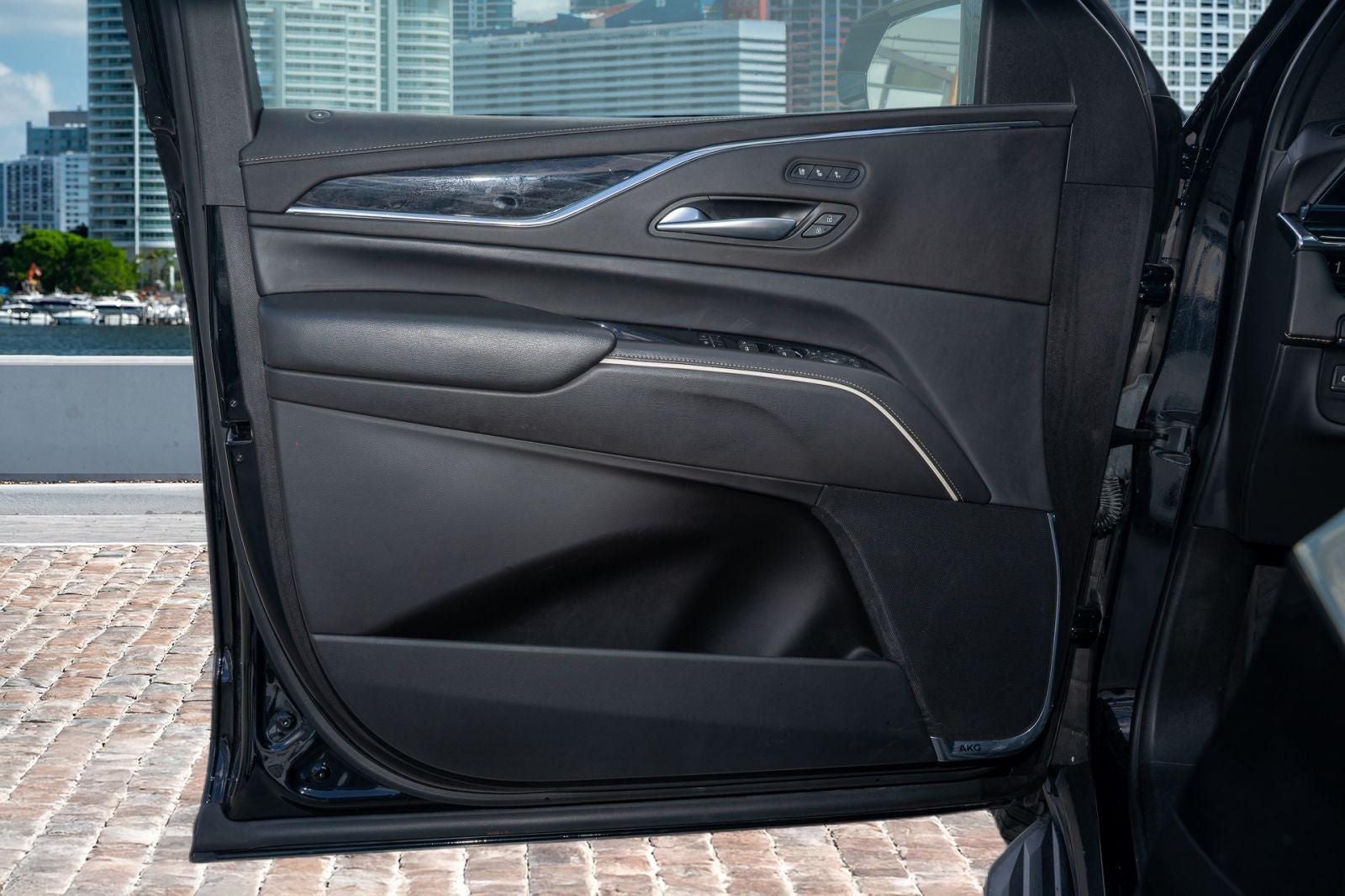 2023 Cadillac Escalade Sport