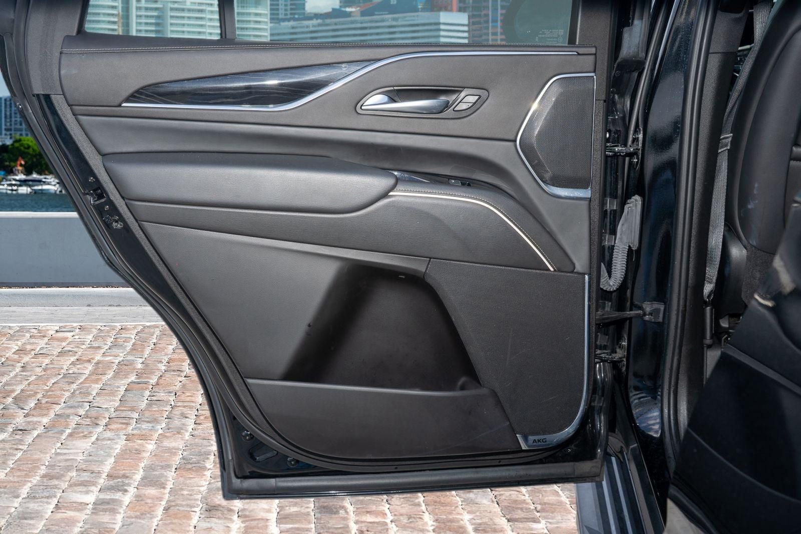 2023 Cadillac Escalade Sport