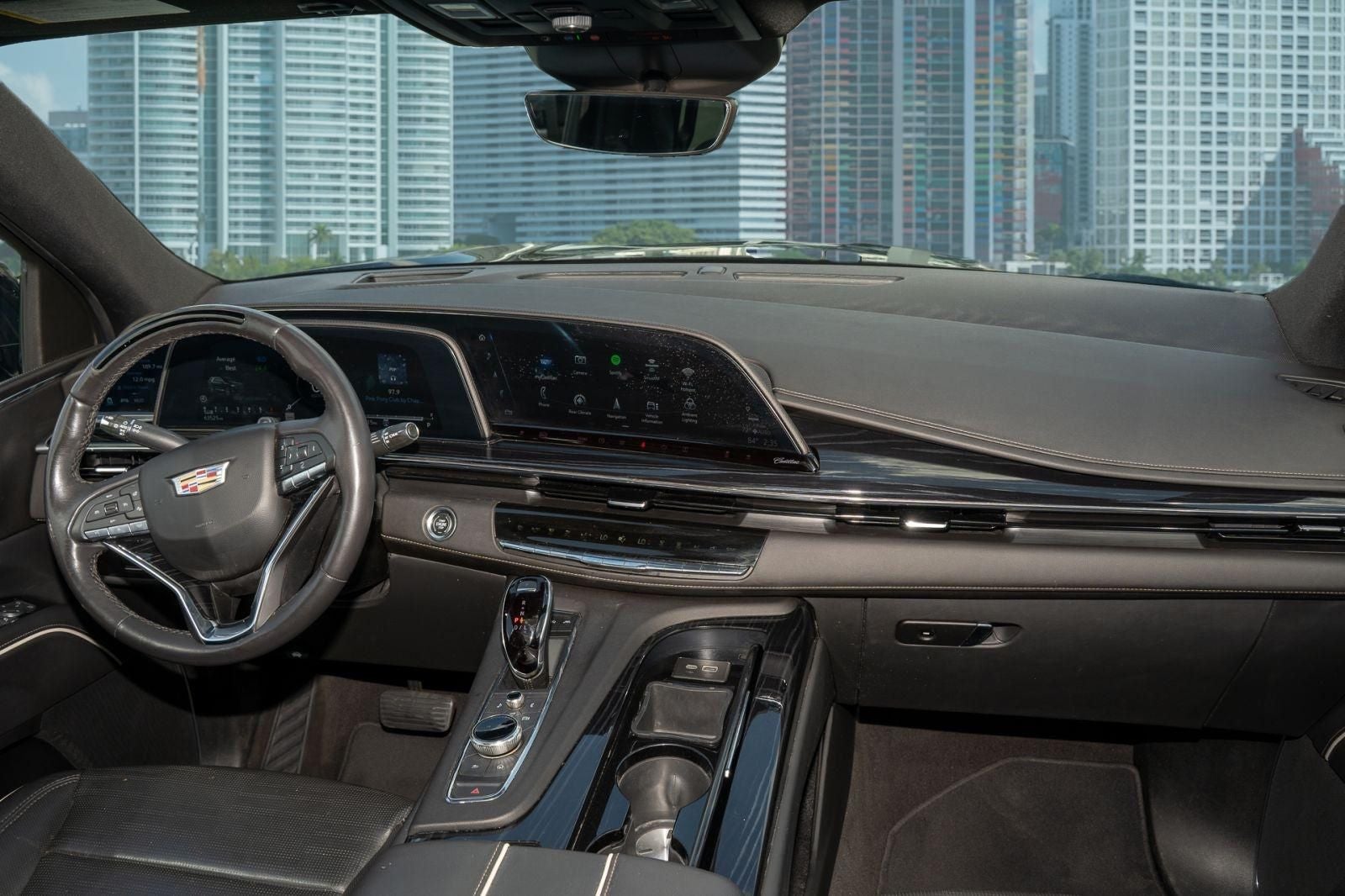 2023 Cadillac Escalade Sport