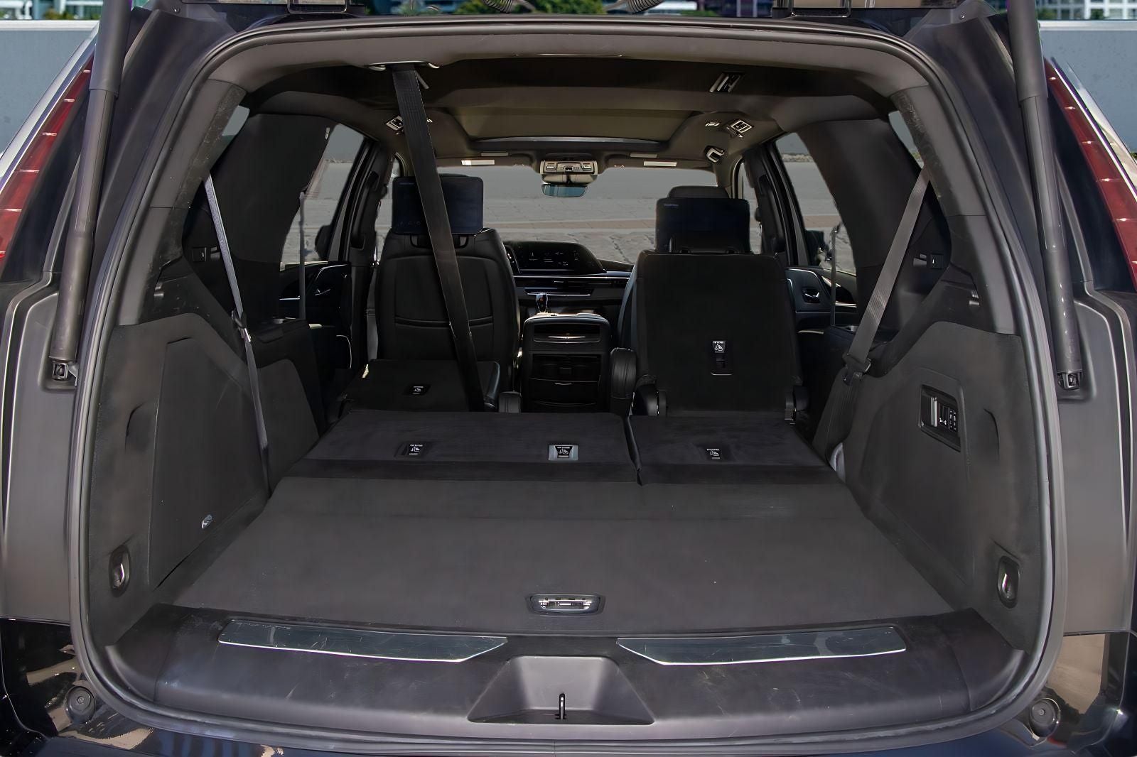 2023 Cadillac Escalade Sport