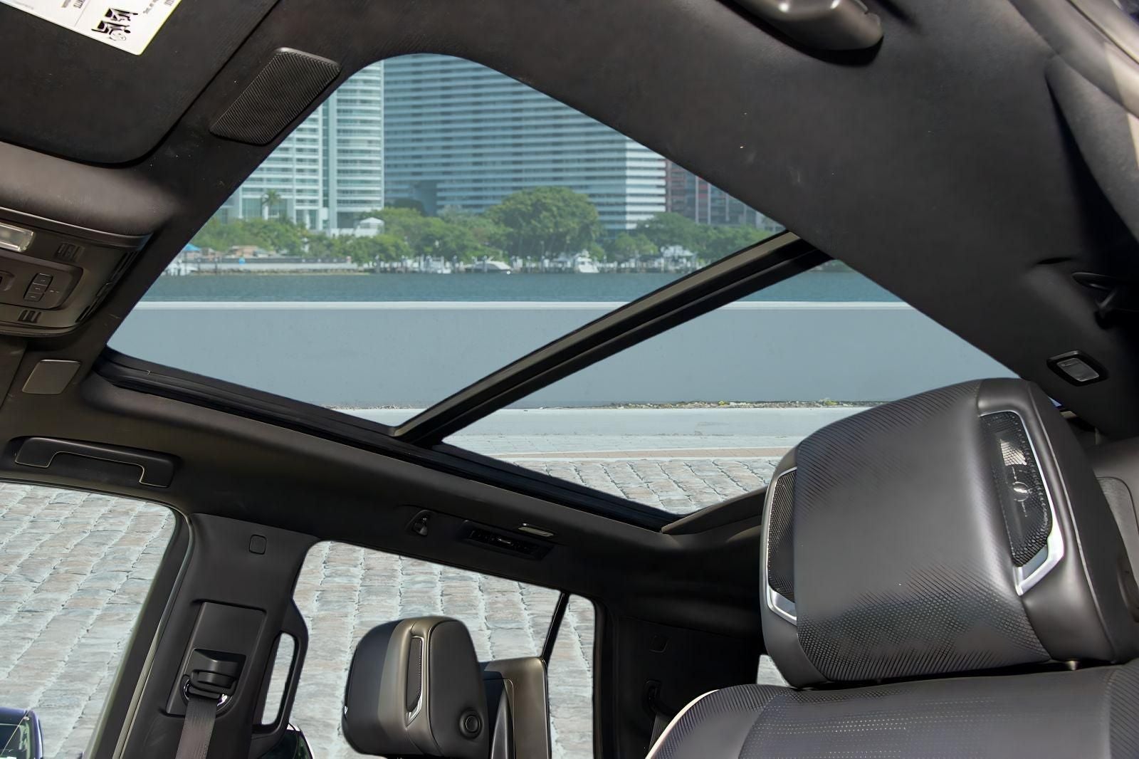 2023 Cadillac Escalade Sport