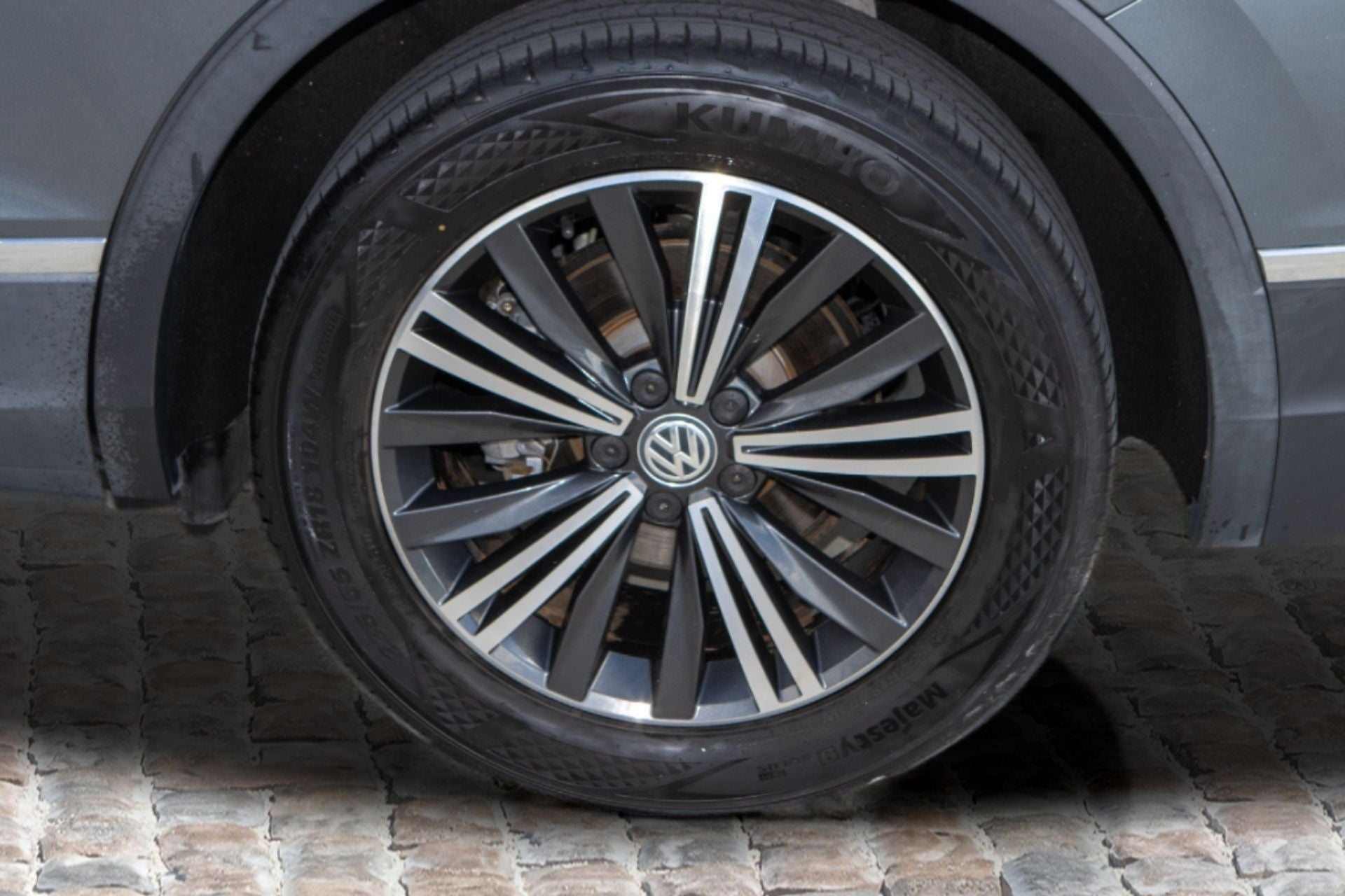 2019 Volkswagen Tiguan 2.0T SEL