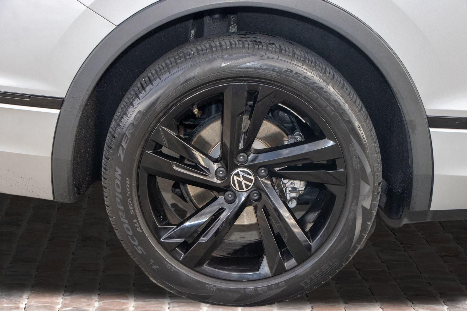 2024 Volkswagen Tiguan 2.0T SE R-Line Black