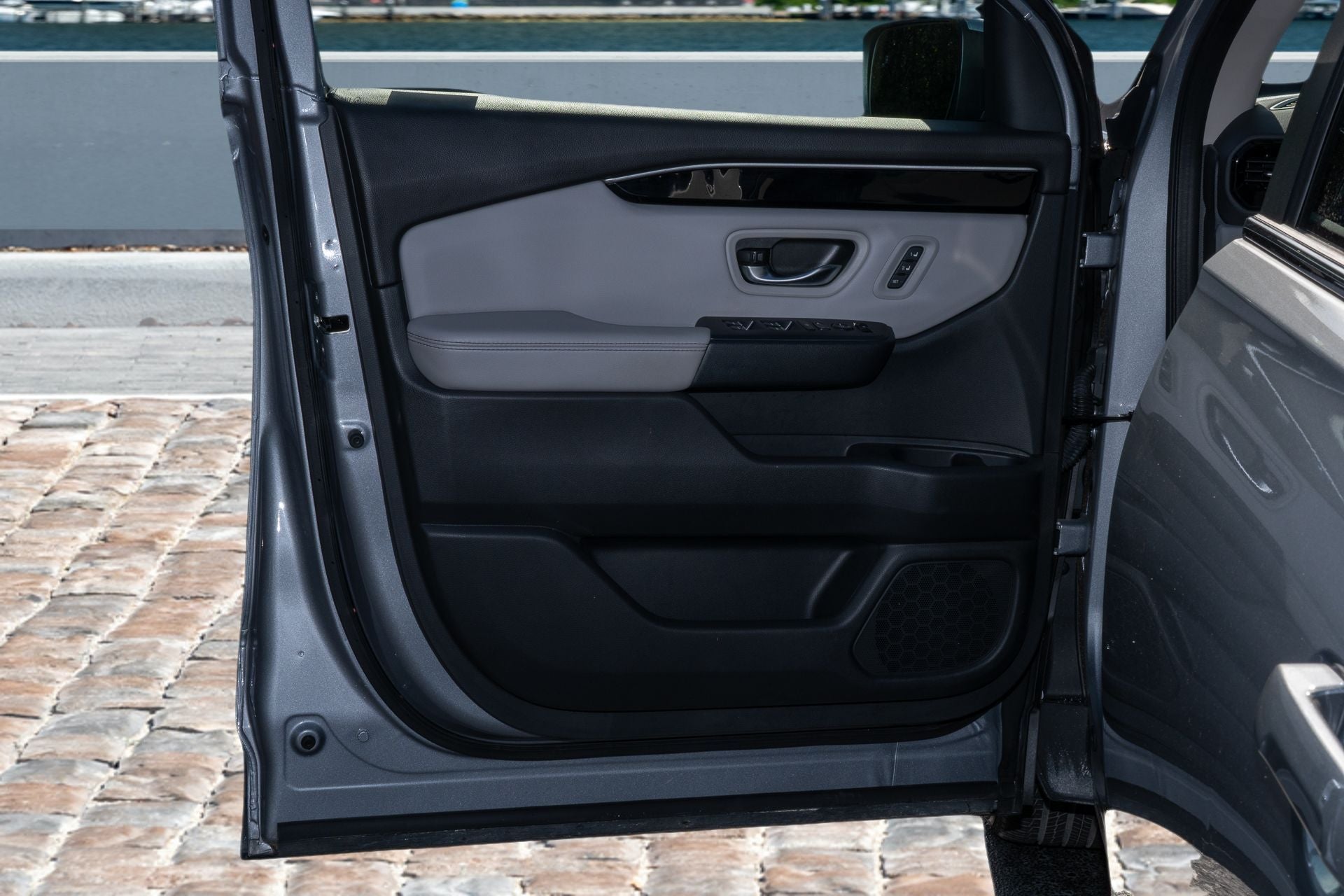 2023 Honda Pilot EX-L 8 Passenger