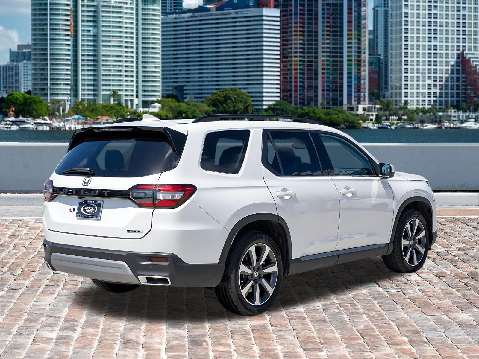 2023 Honda Pilot Touring