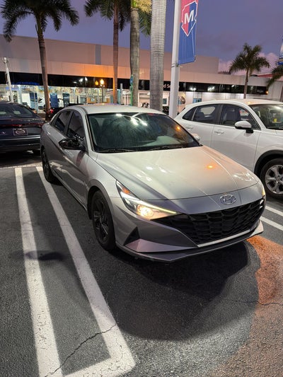 2022 Hyundai Elantra SEL