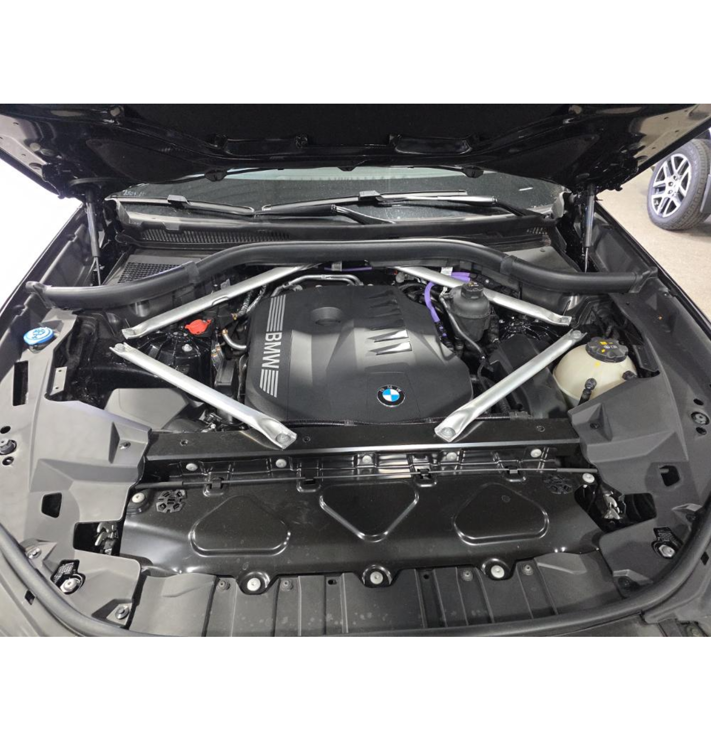 2024 BMW X6 xDrive40i