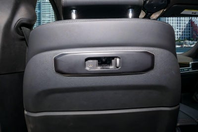 2025 BMW X6 xDrive40i