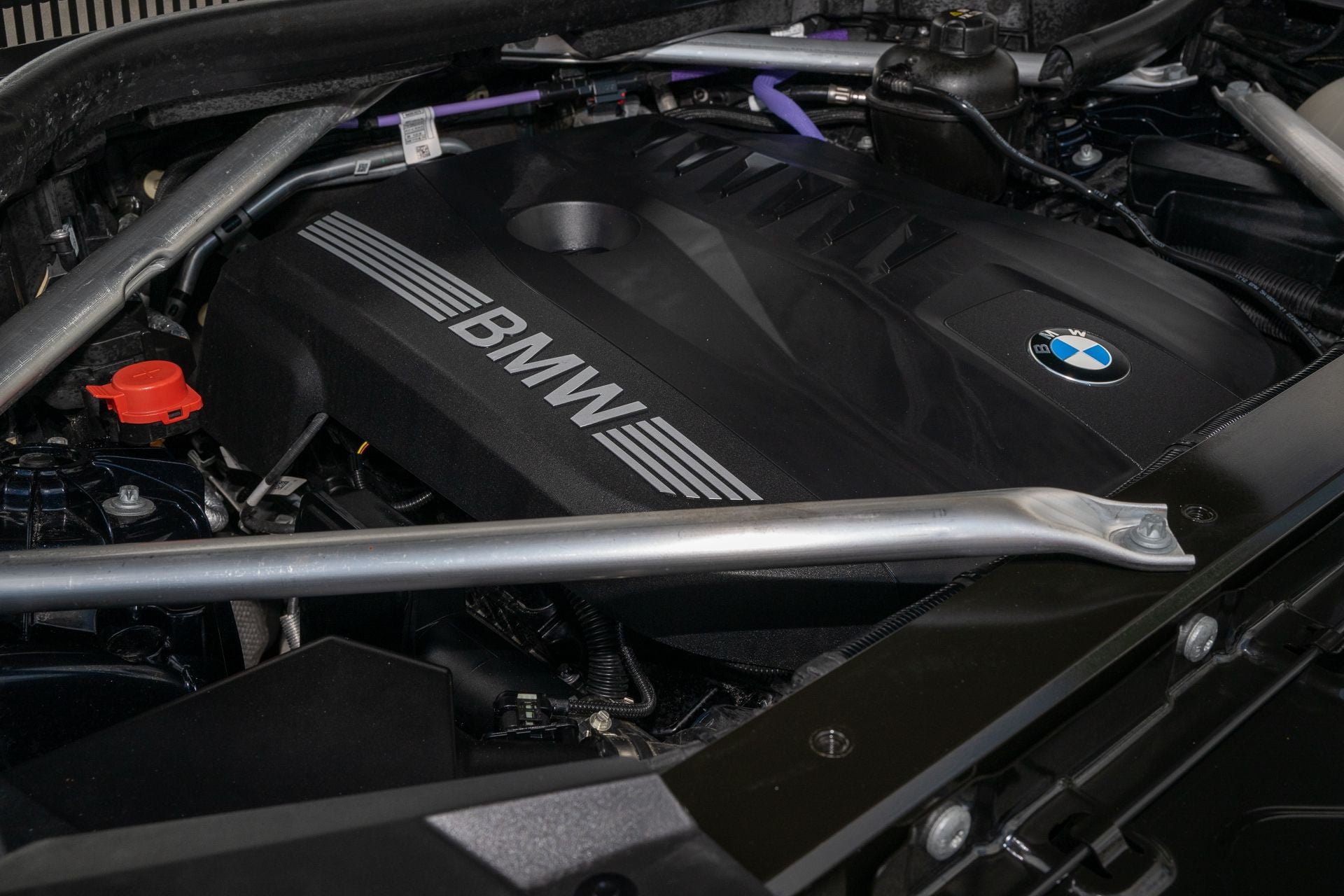 2025 BMW X6 xDrive40i