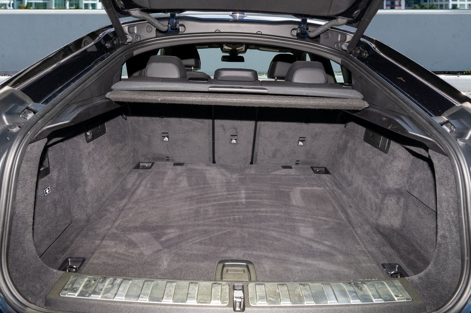 2025 BMW X6 xDrive40i