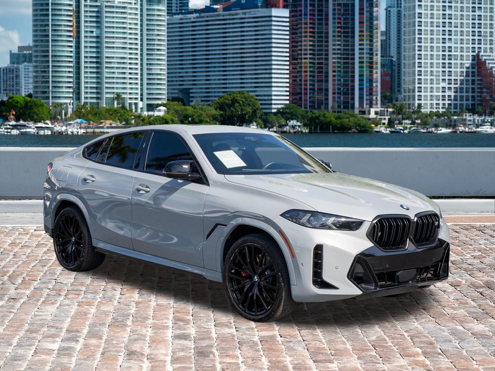 2024 BMW X6 M60i