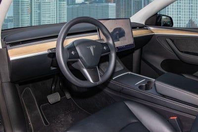 2024 Tesla Model Y Long Range