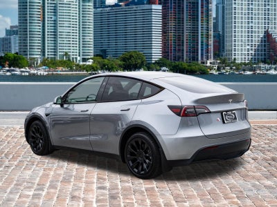 2024 Tesla Model Y Long Range