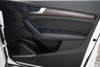 2024 Audi Q5 45 S line Premium quattro