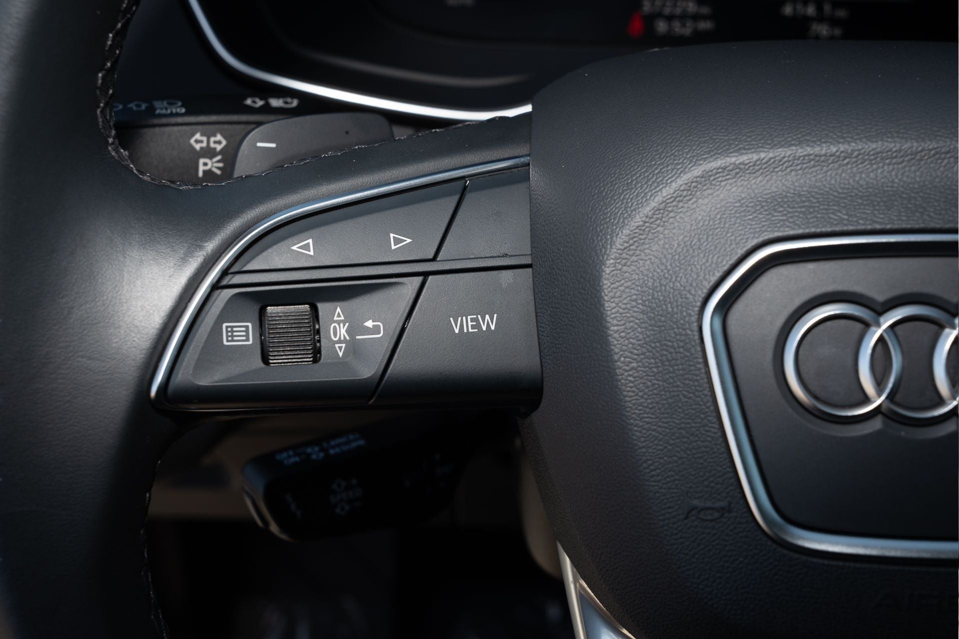 2024 Audi Q5 45 S line Premium quattro