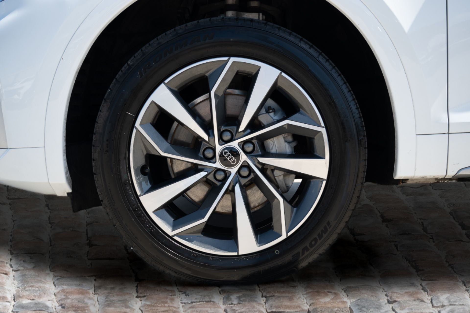 2024 Audi Q5 45 S line Premium quattro