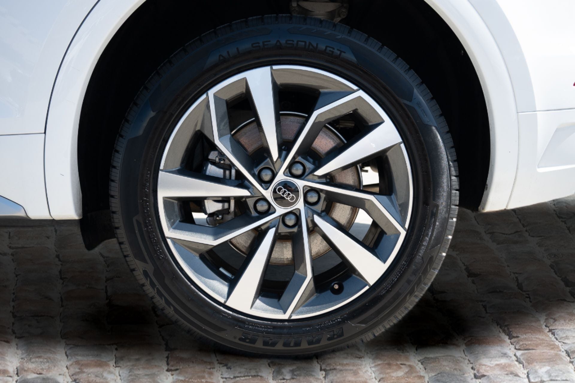 2024 Audi Q5 45 S line Premium quattro