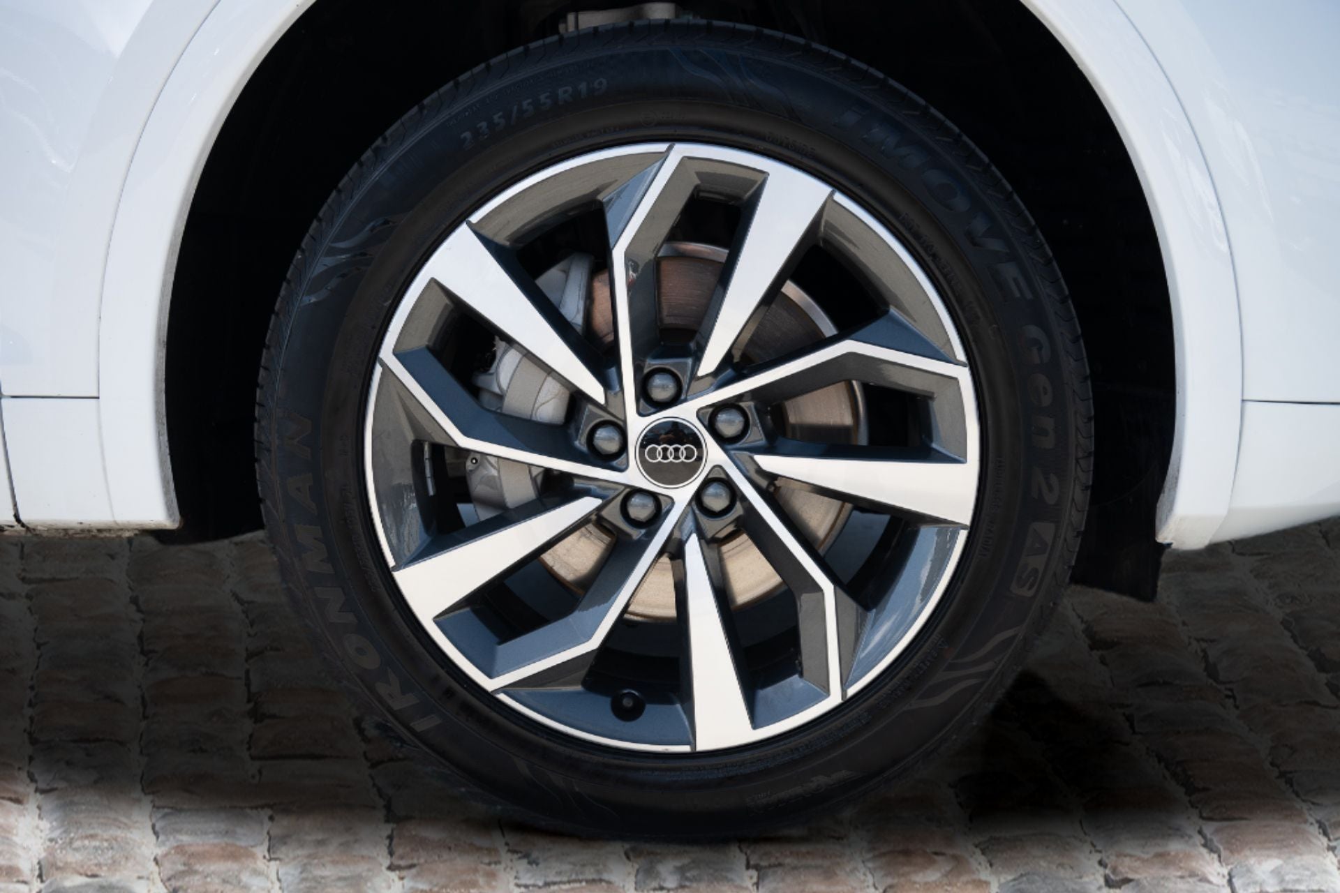 2024 Audi Q5 45 S line Premium quattro