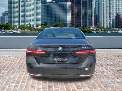 2024 BMW 5 Series 530i