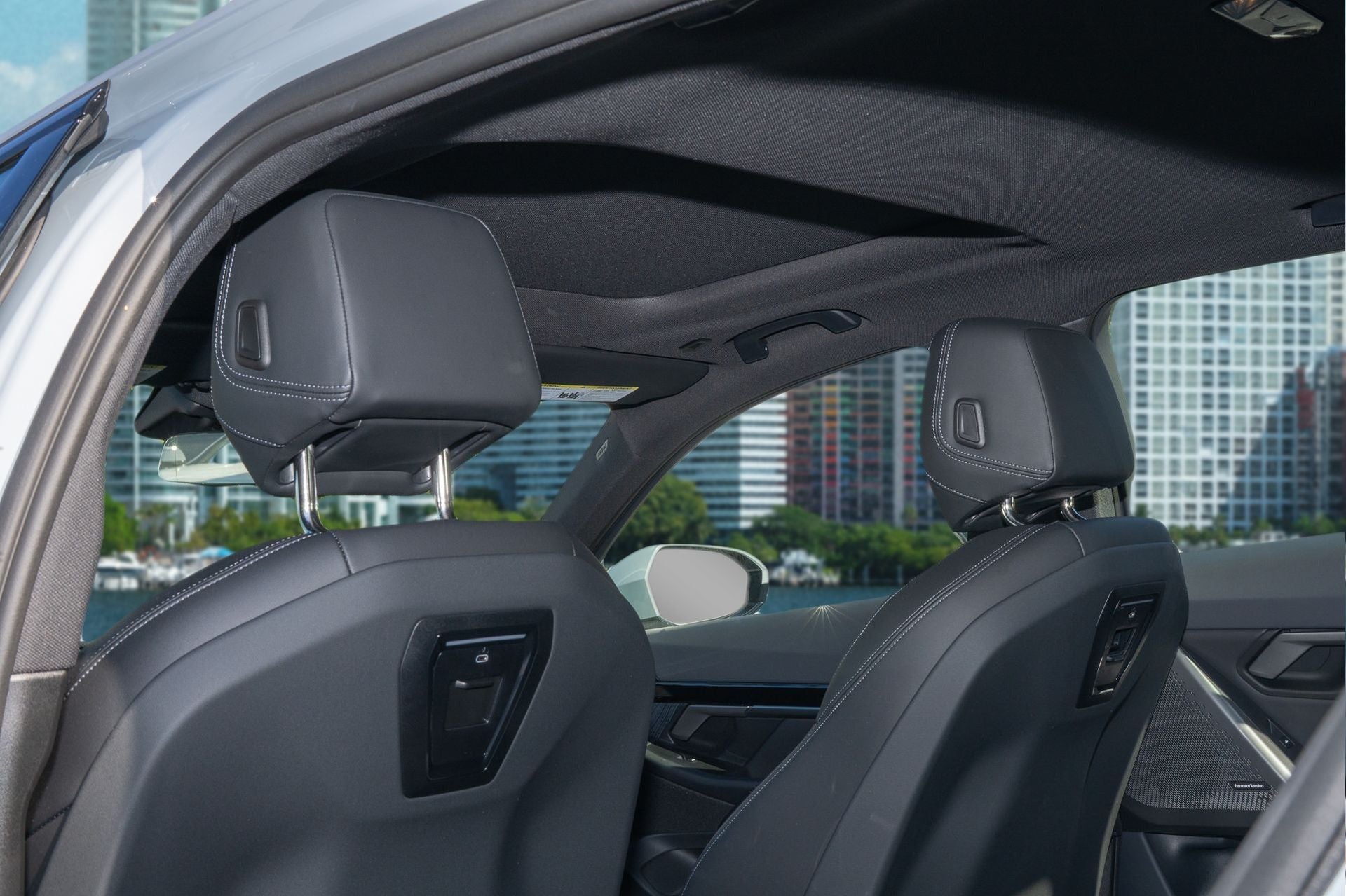 2025 BMW 5 Series 530i