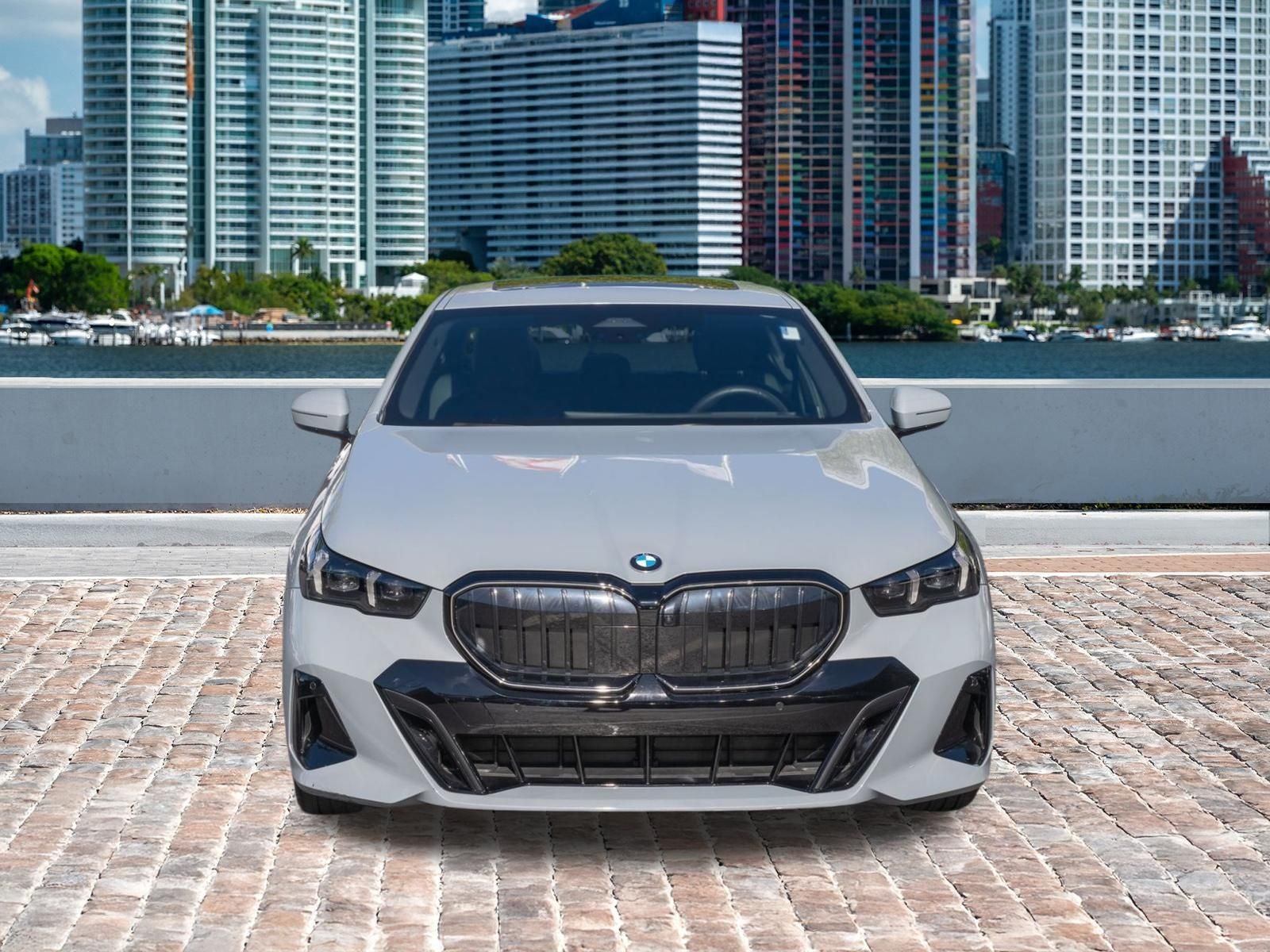 2025 BMW 5 Series 530i