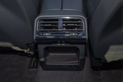 2025 BMW 5 Series 530i