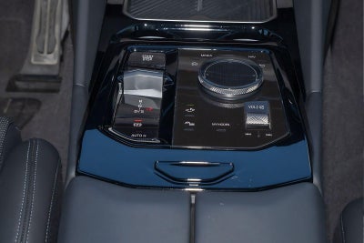 2025 BMW 5 Series 530i