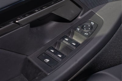 2025 BMW 5 Series 530i