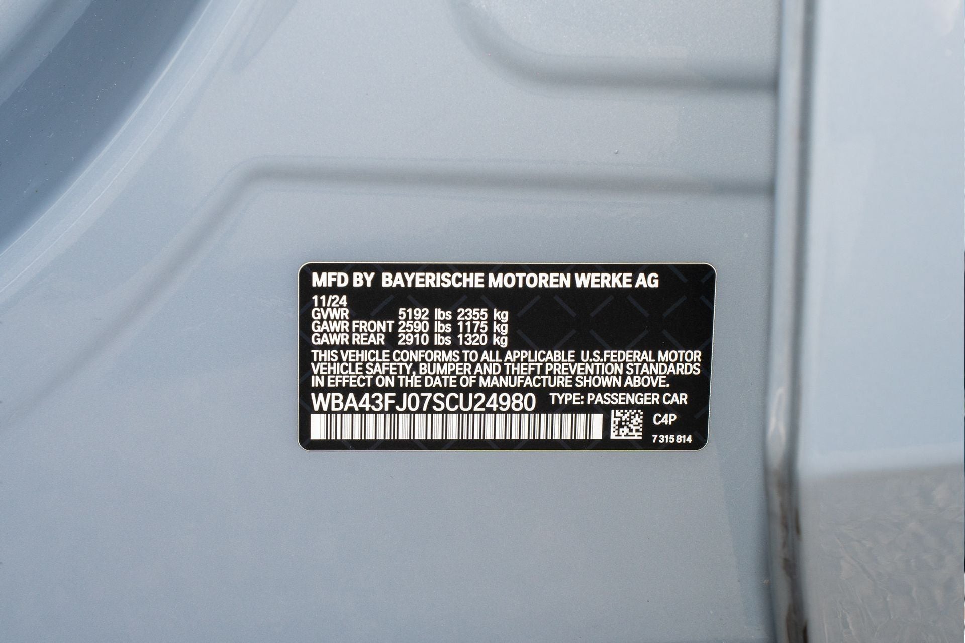 2025 BMW 5 Series 530i