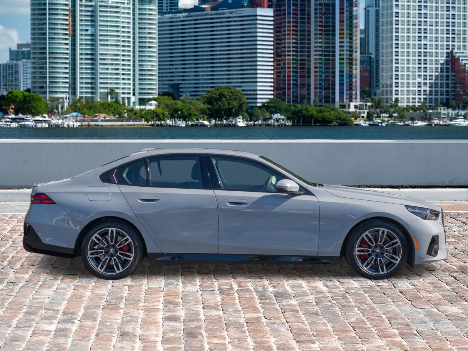 2025 BMW 5 Series 530i