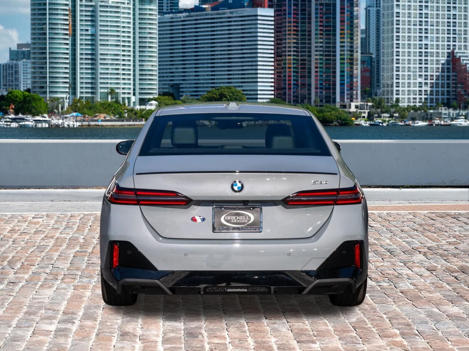 2025 BMW 5 Series 530i