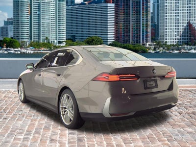 2024 BMW 5 Series 530i