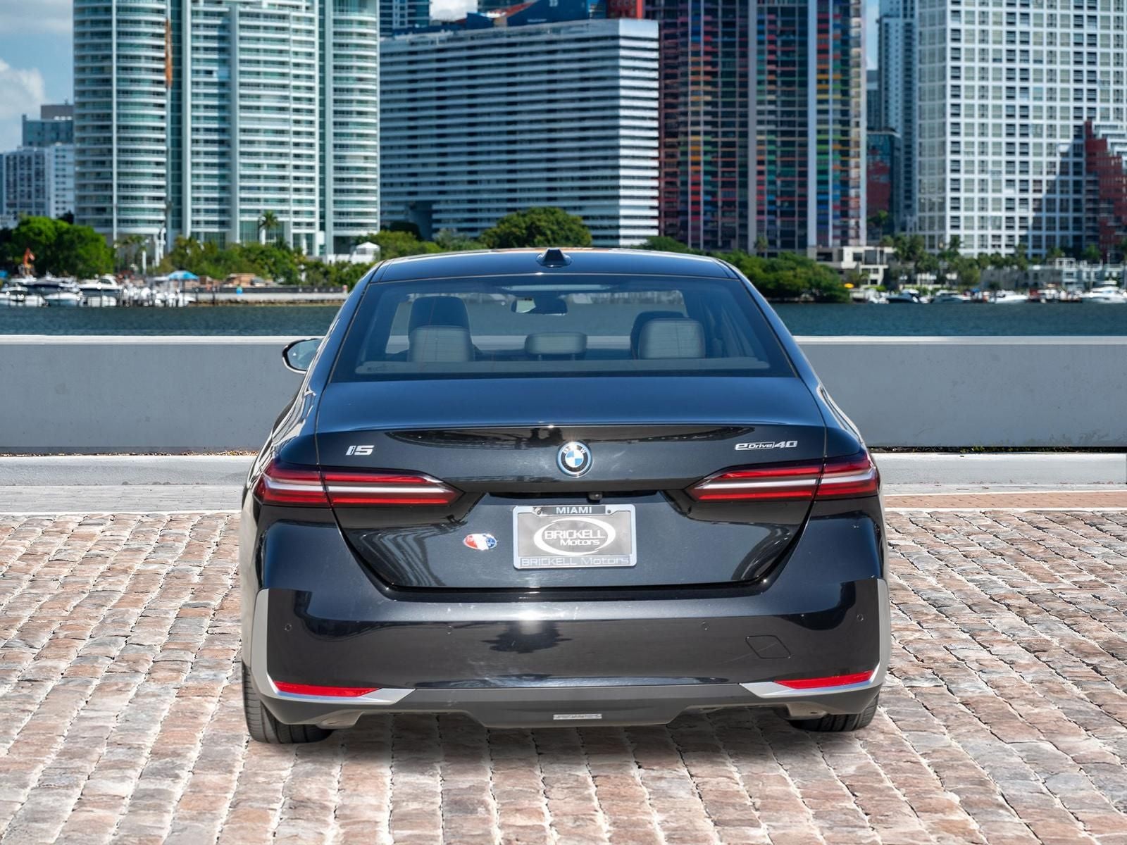 2024 BMW i5 eDrive40