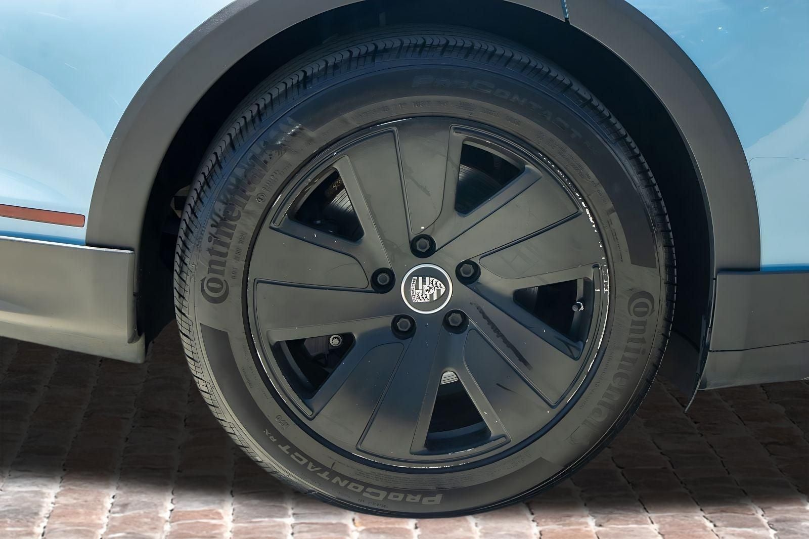 2022 Porsche Taycan Cross Turismo 4