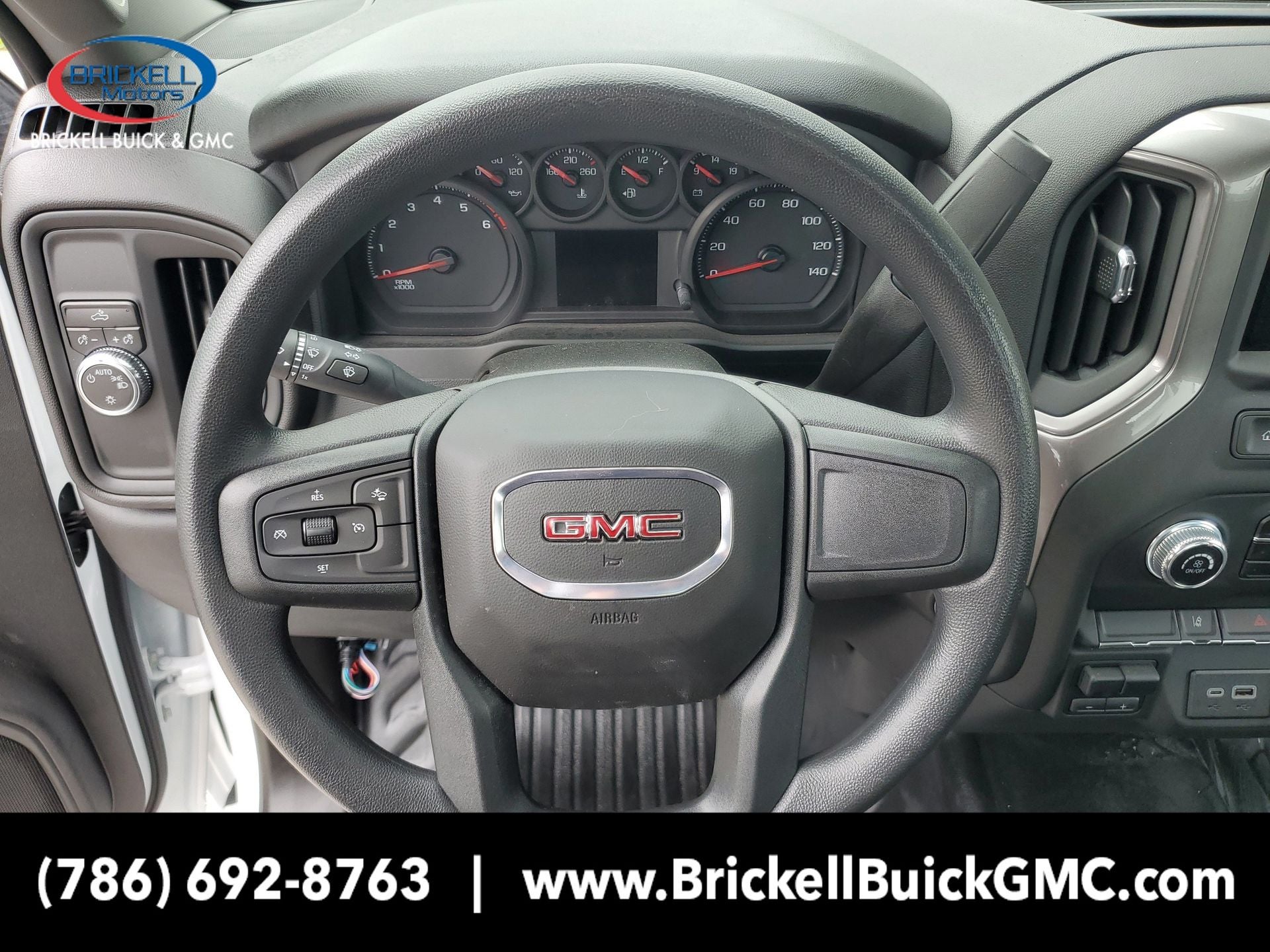 2024 GMC Sierra 2500HD Pro