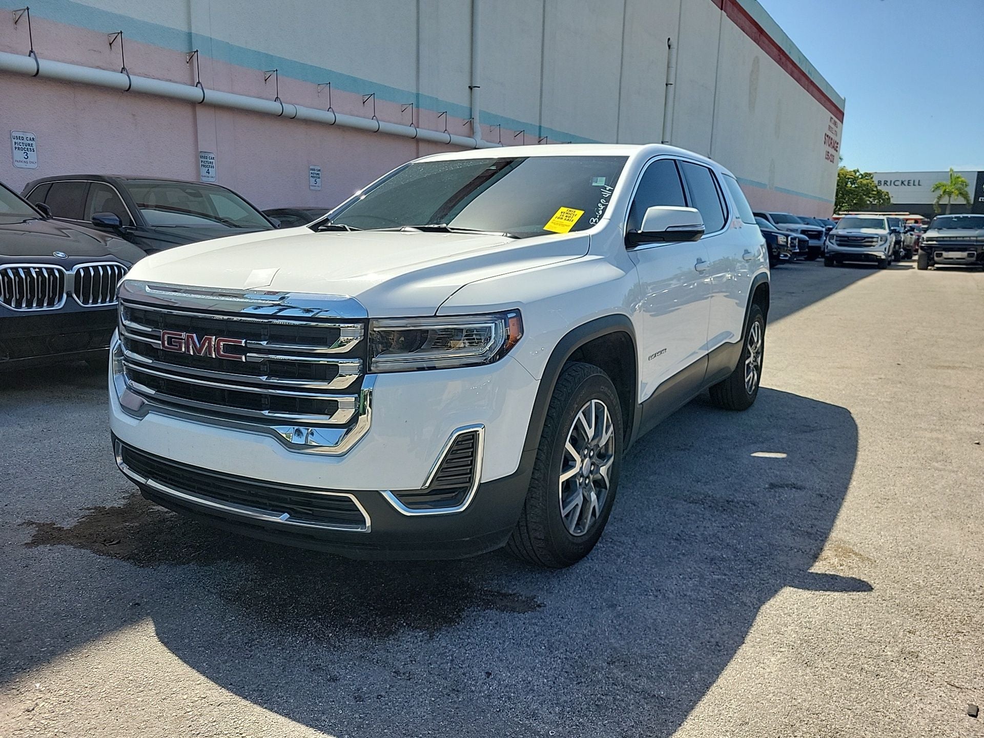 2023 GMC Acadia SLE
