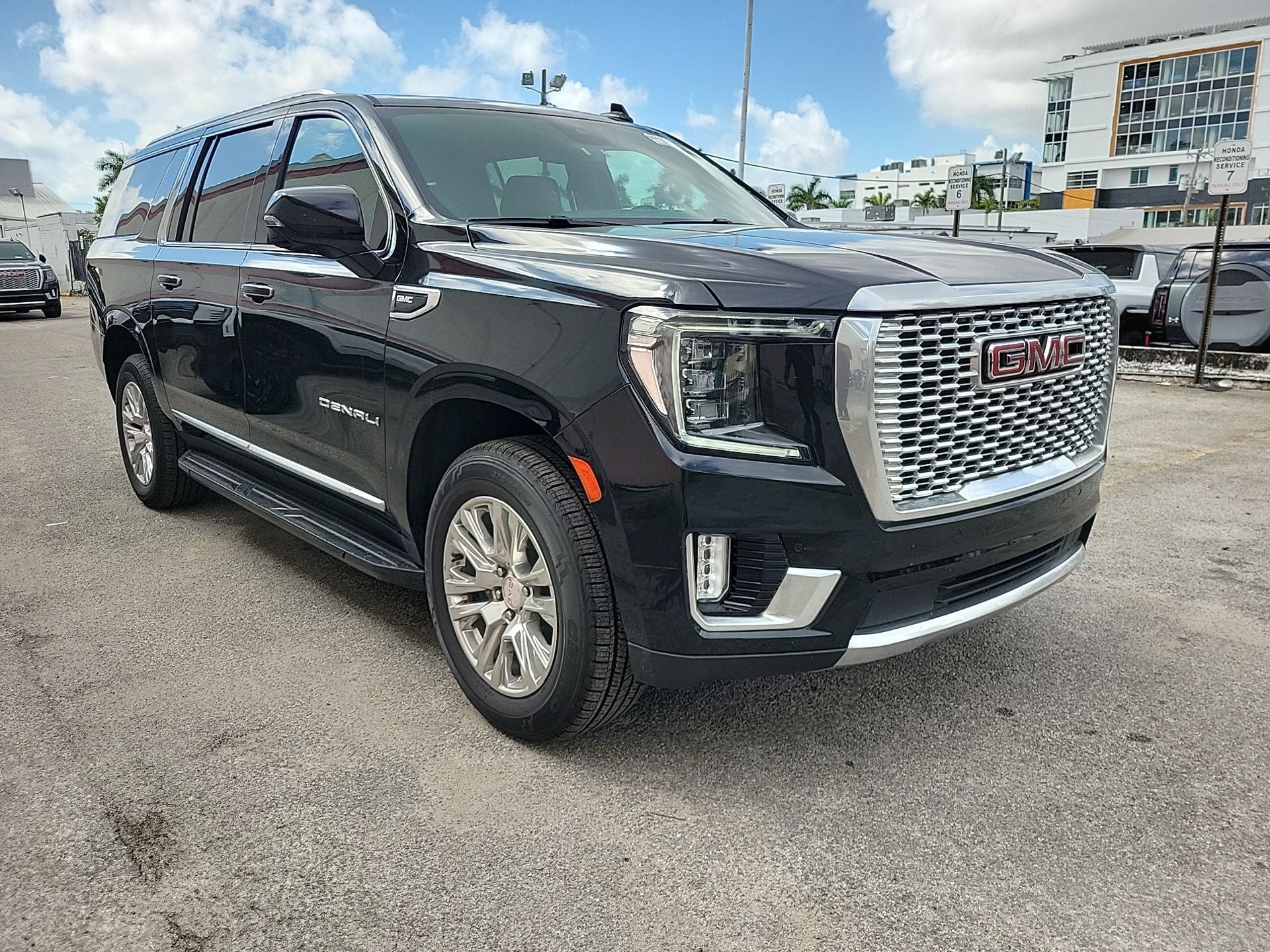 2024 GMC Yukon XL Denali