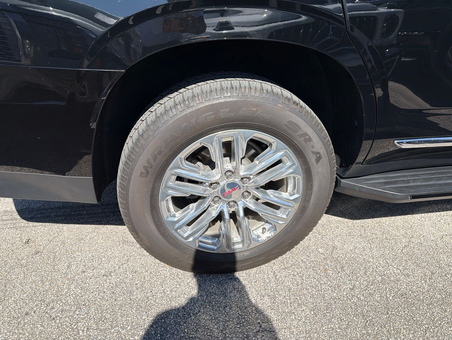 2021 GMC Yukon SLT