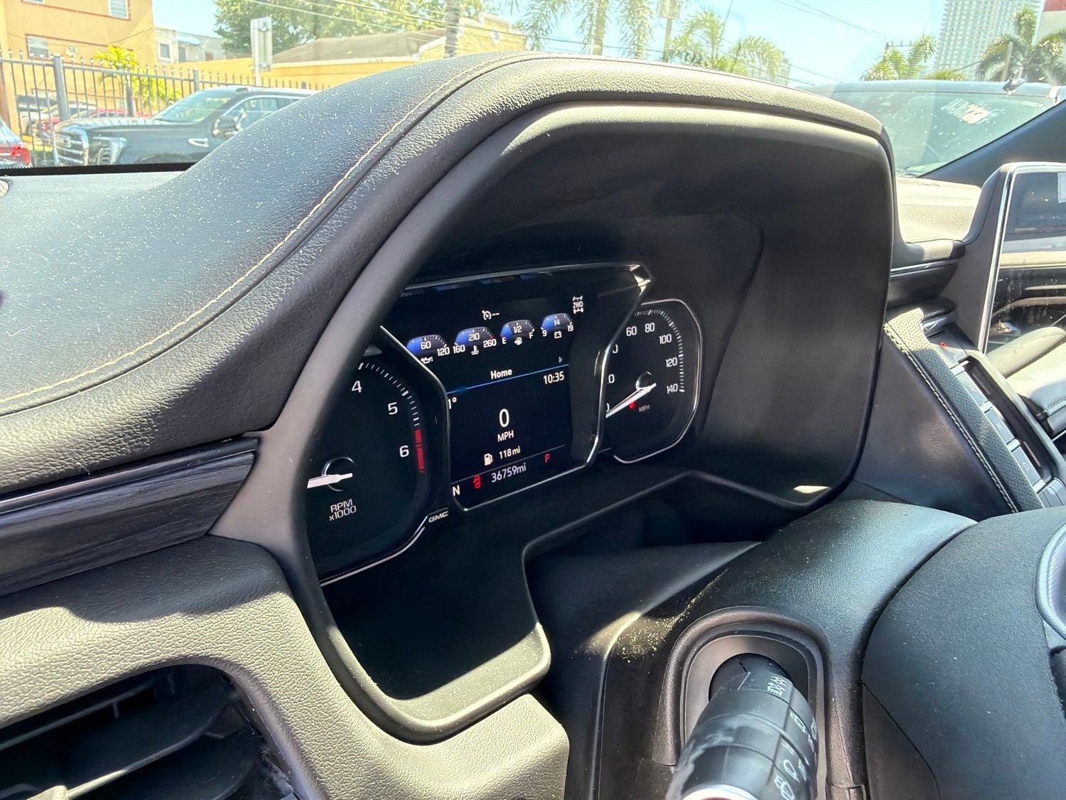 2021 GMC Yukon SLT