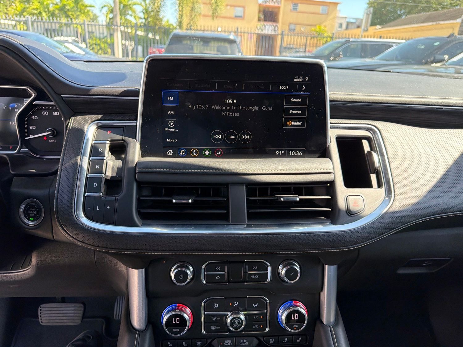 2021 GMC Yukon SLT