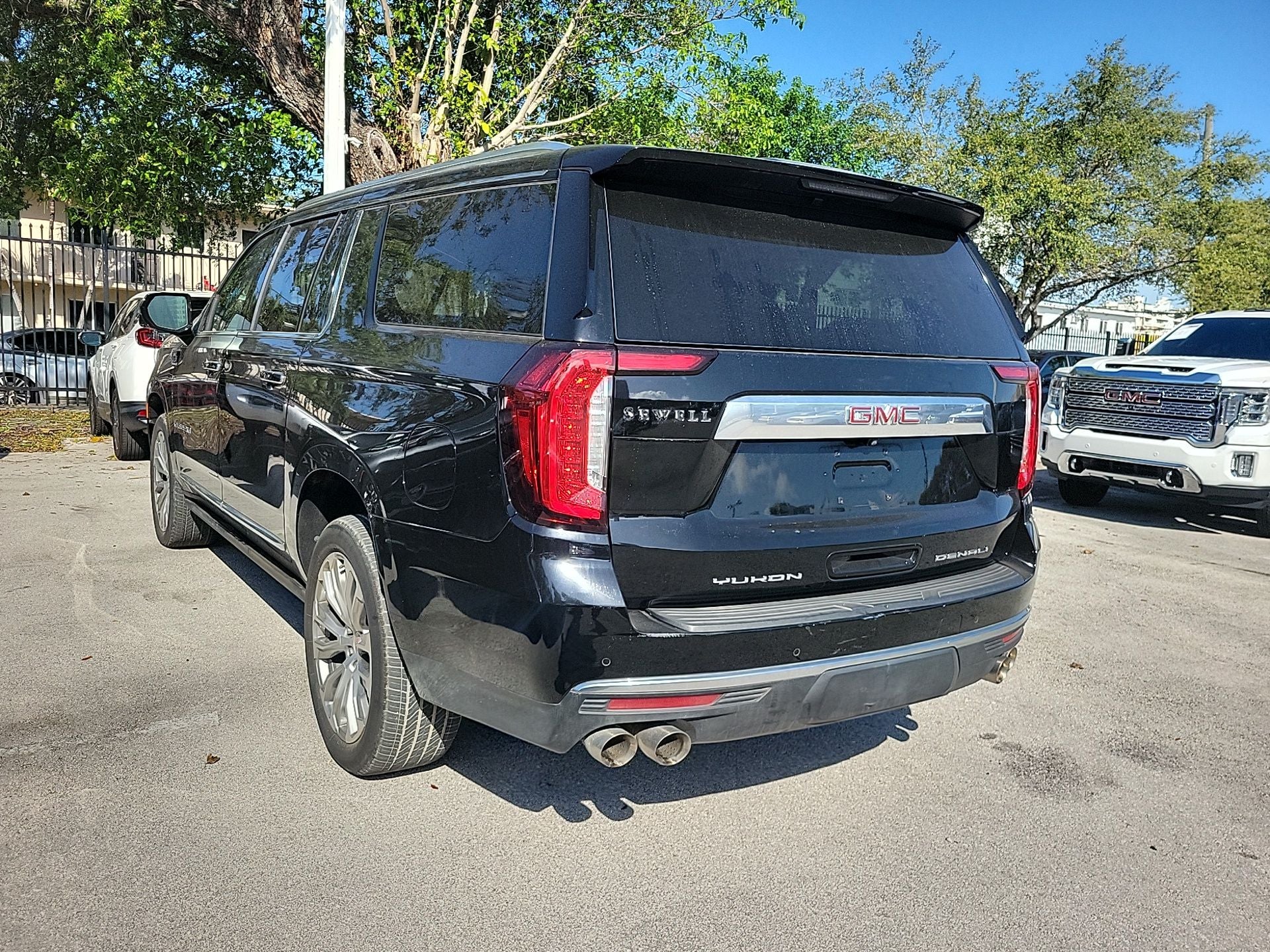 2023 GMC Yukon XL Denali